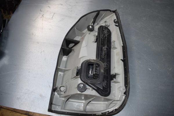 FEU ARRIERE GAUCHE OPEL ZAFIRA A -2003 - Vue 2